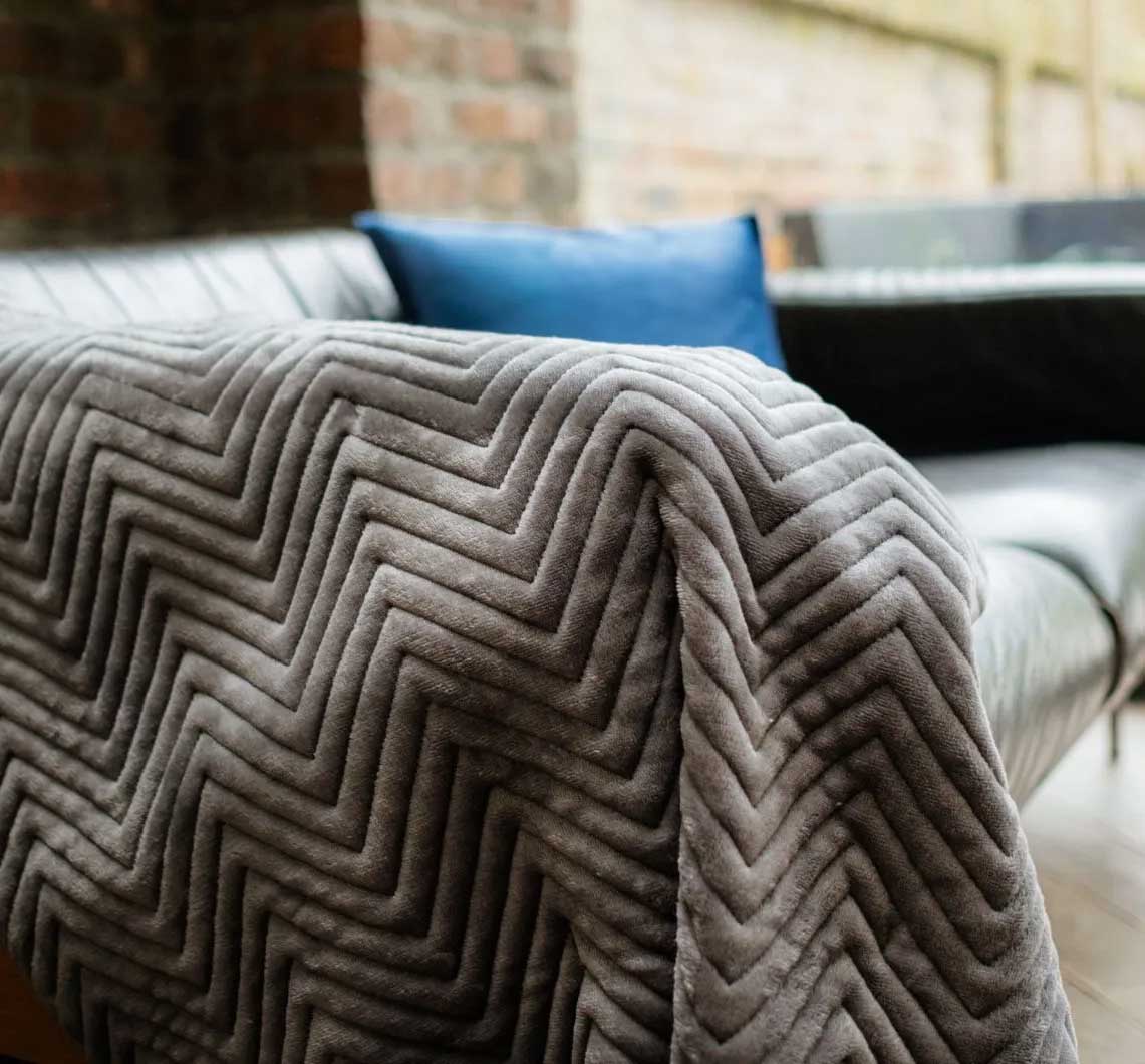Dreamland 16822B Deluxe Warming Throw Slate Grey