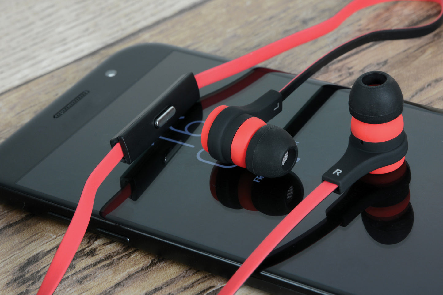 Avlink Rubber Earphones w/Mic Red & Black