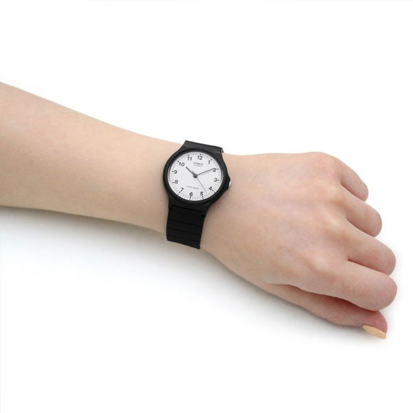 Casio MQ-24-7BLL Mens Analogue Watch with White Dial Black Resin Strap