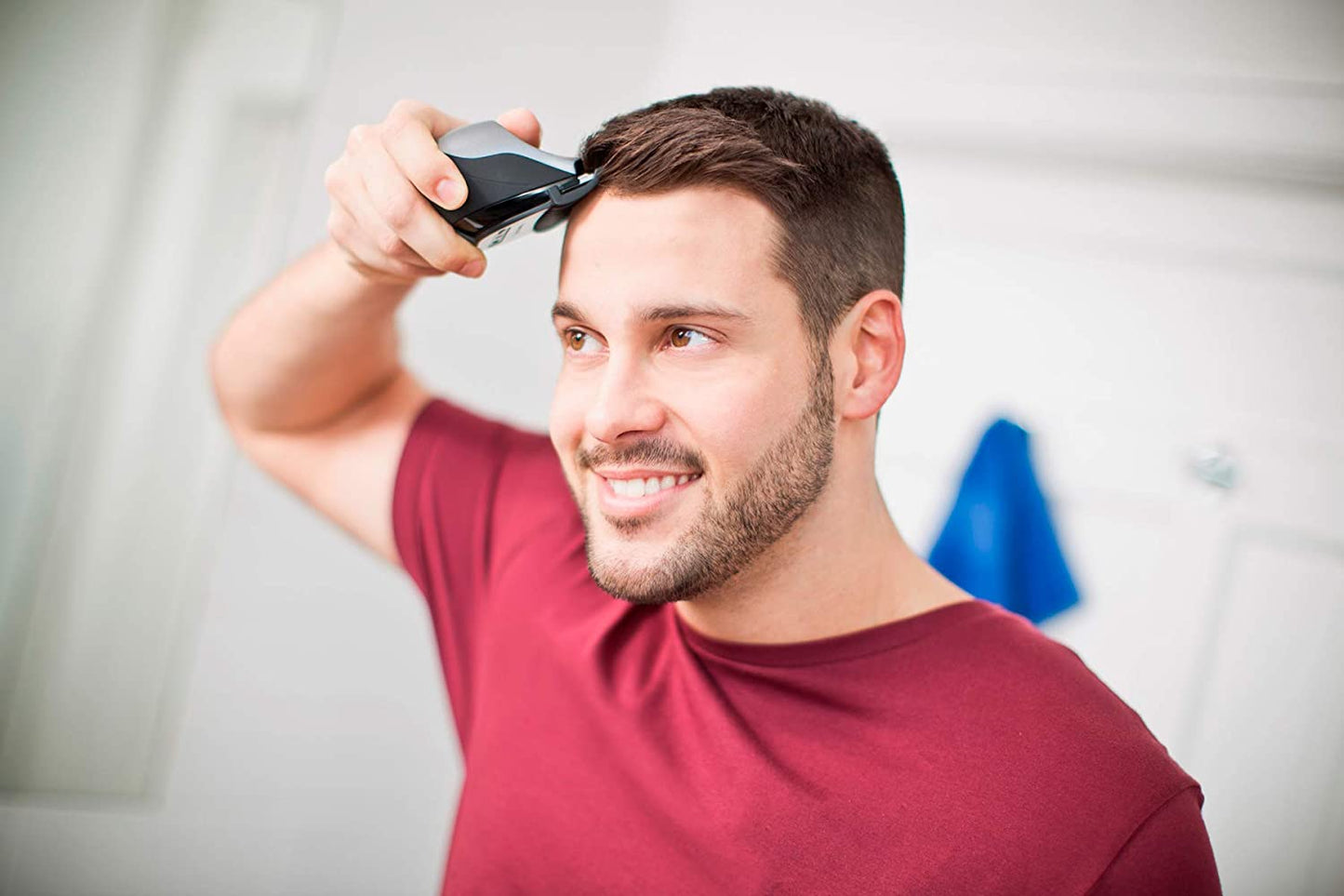 Remington Quick Cut Hair Clippers with 9 Comb Lengths Curved Blade for Rapid Hair Trimming Detailing with Storage Pouch - HC4250