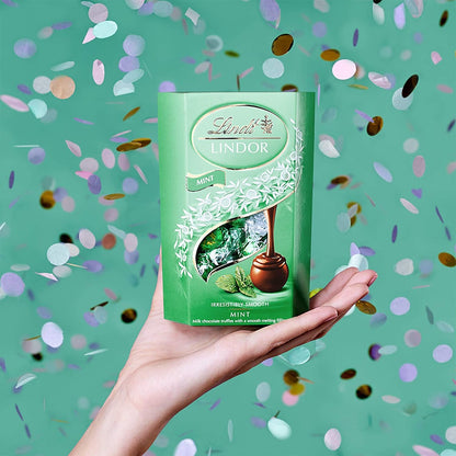 Lindt Lindor Milk Mint Chocolate Truffles Gift Box 200g