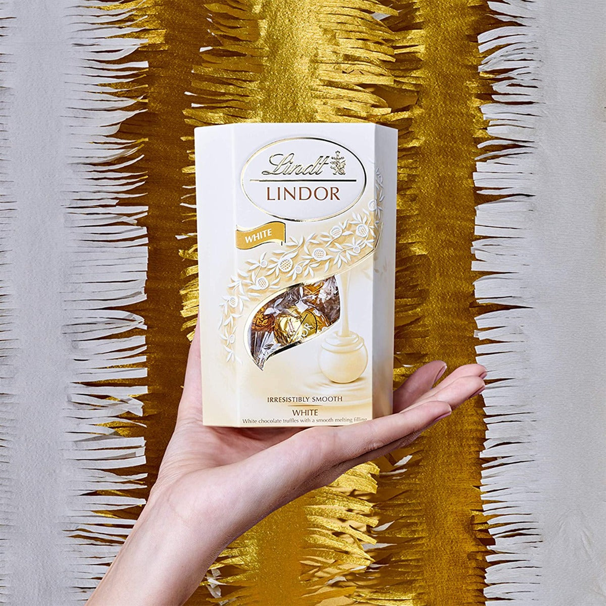 Lindt Lindor White Cornet Chocolate Truffles Gift Box 200 Grams