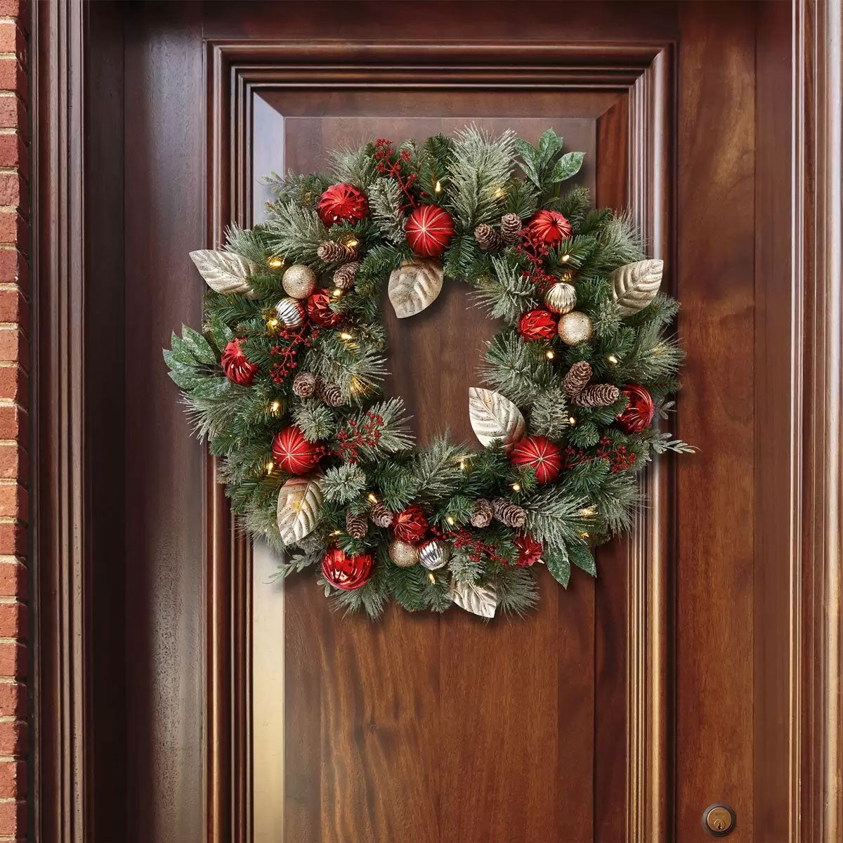 CG Hunter 30 Inch Christmas Wreath Red