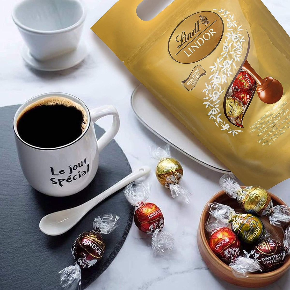 Lindt Lindor Assorted Chocolate Truffle 1kg