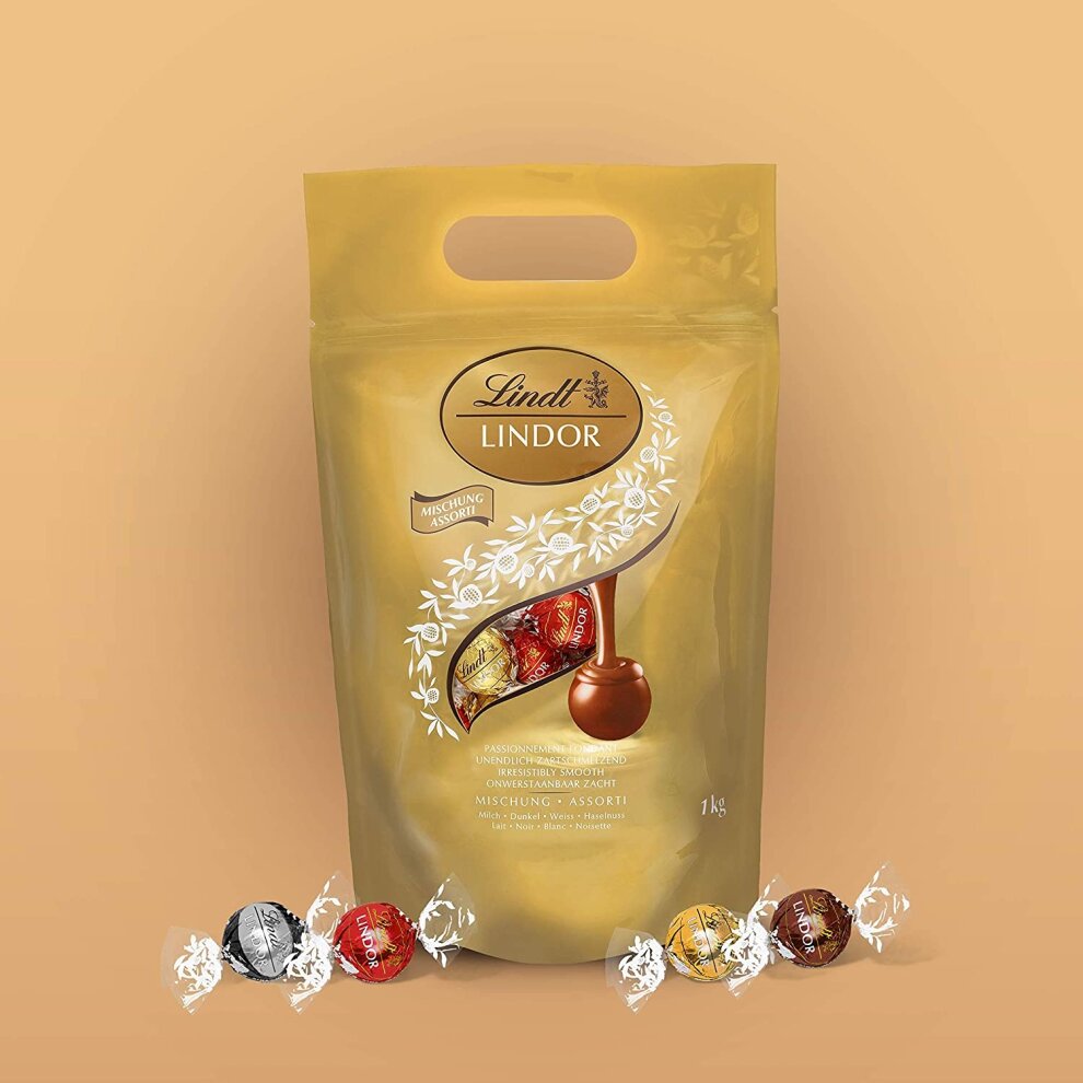 Lindt Lindor Assorted Chocolate Cornet Truffles, 80 Chocolate Balls, 1000g